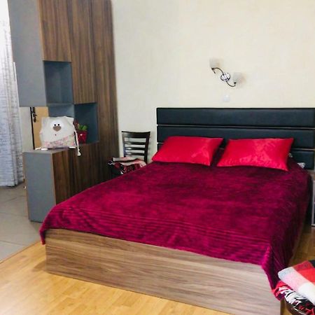 Peremohy Avenue 17 Apartment Kiev Exterior foto